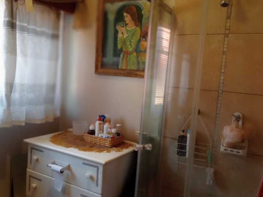 4 Bedroom Property for Sale in Generaal De Wet Free State